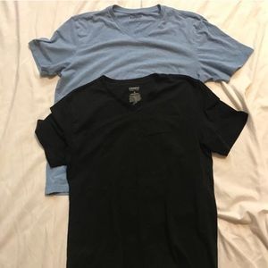 2 Men's Medium Express V-Neck Short Sleeve Tees